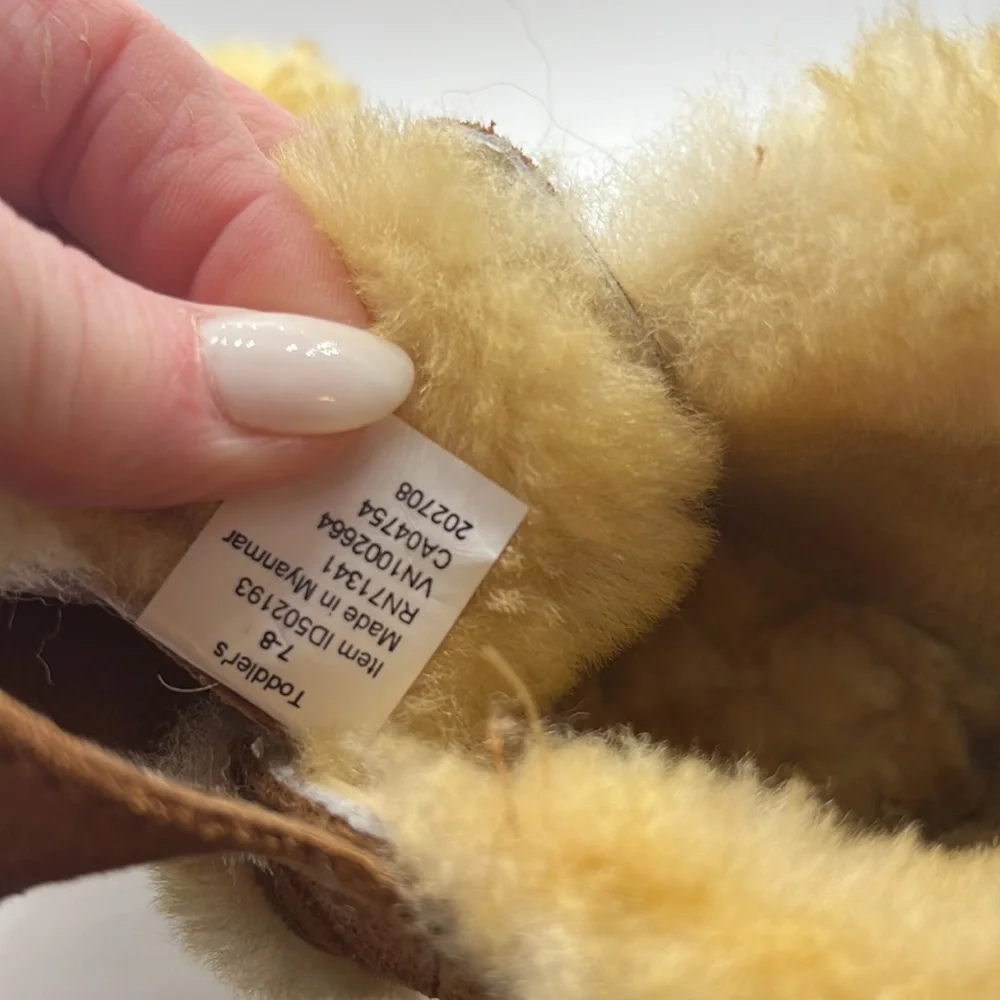 LL Bean Chestnut Boots with Fur Lined - Picture 7 of 7